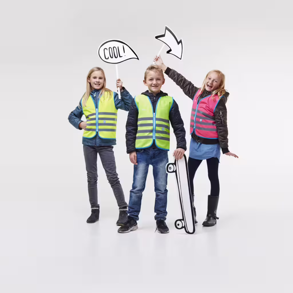 chaleco-reflectante-ninos-alta-visibilidad-movilidad-urbana-wowow-fun-jacket-verde-en1150-texglowco